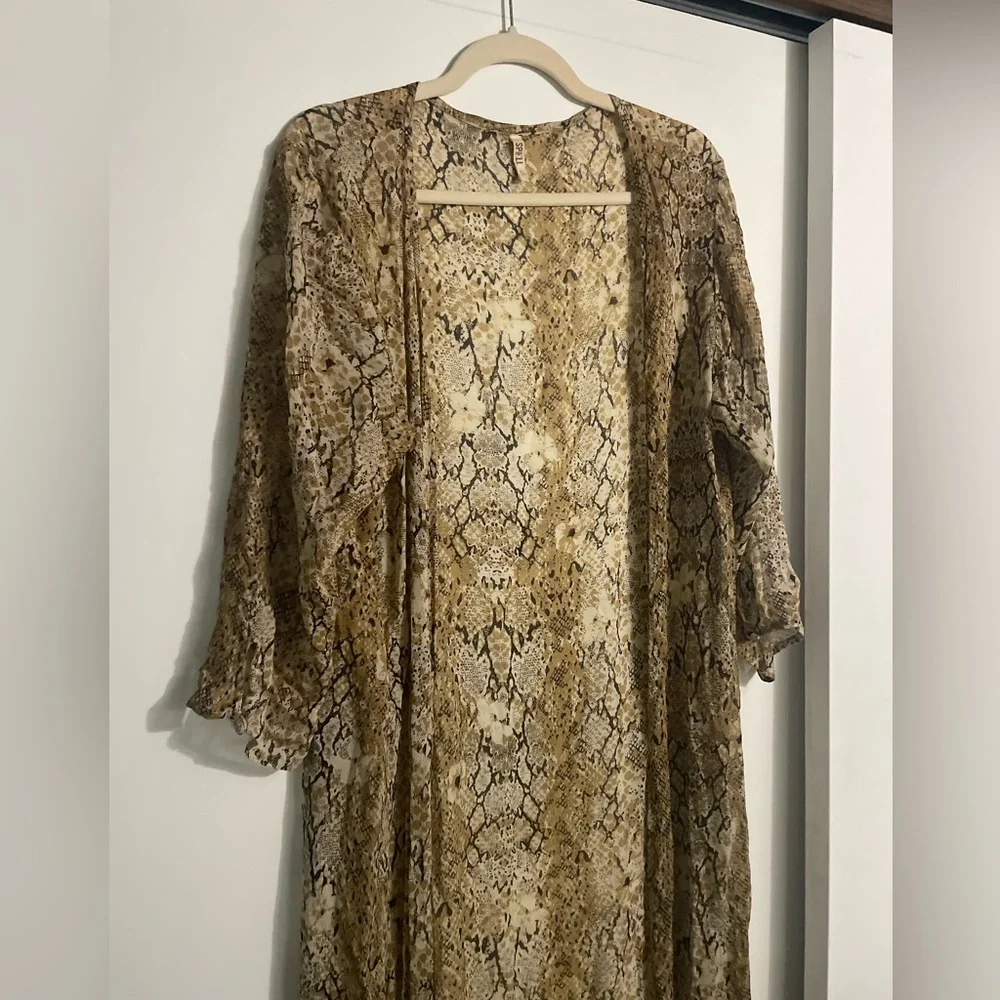 Spell Gypsy Vintage Aloha Python Duster OS - Picture 2 of 12